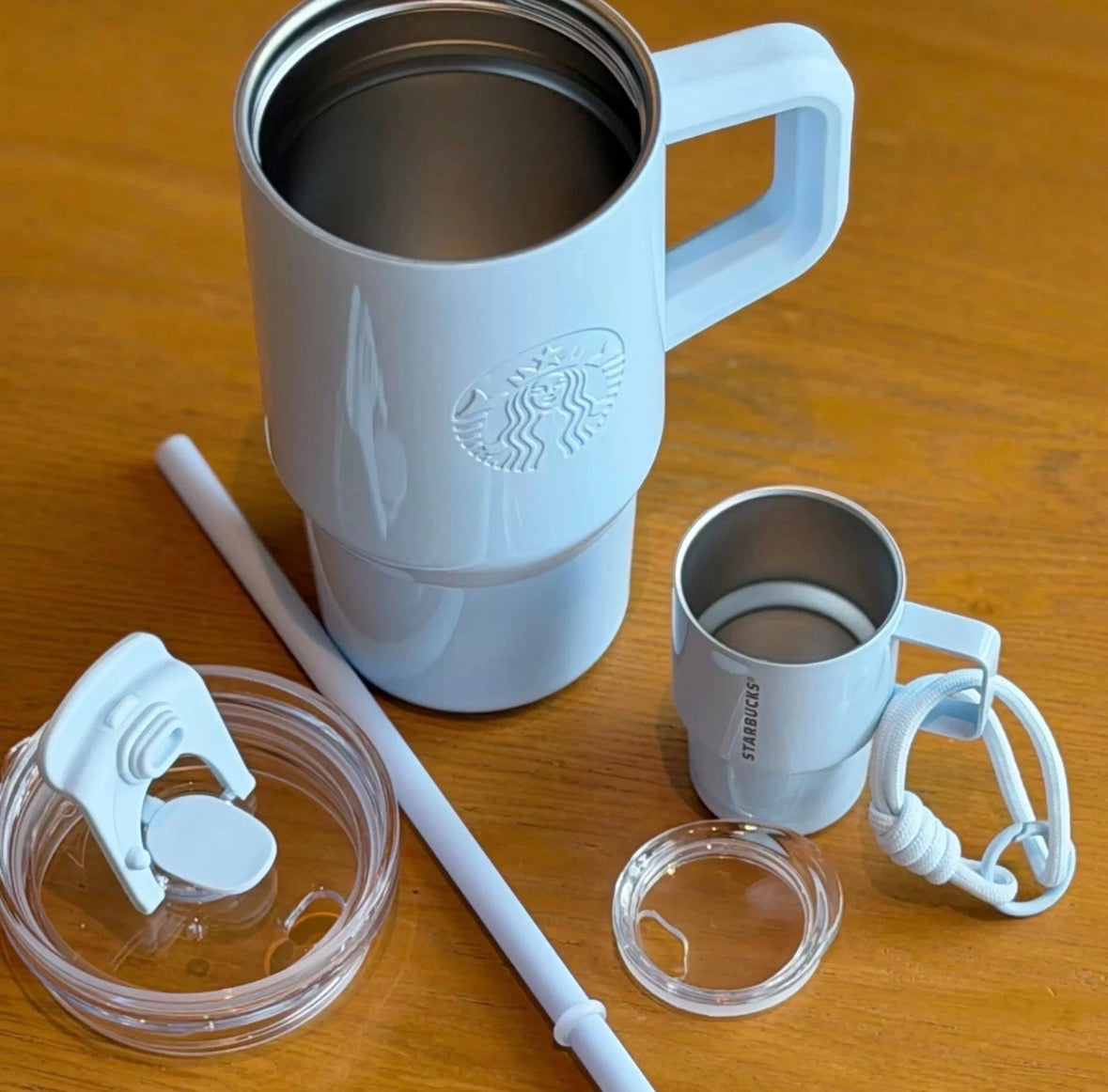 Starbucks China 2026 Underwater Fantasy 21oz SS Tumbler w/ mini Cup Pendant