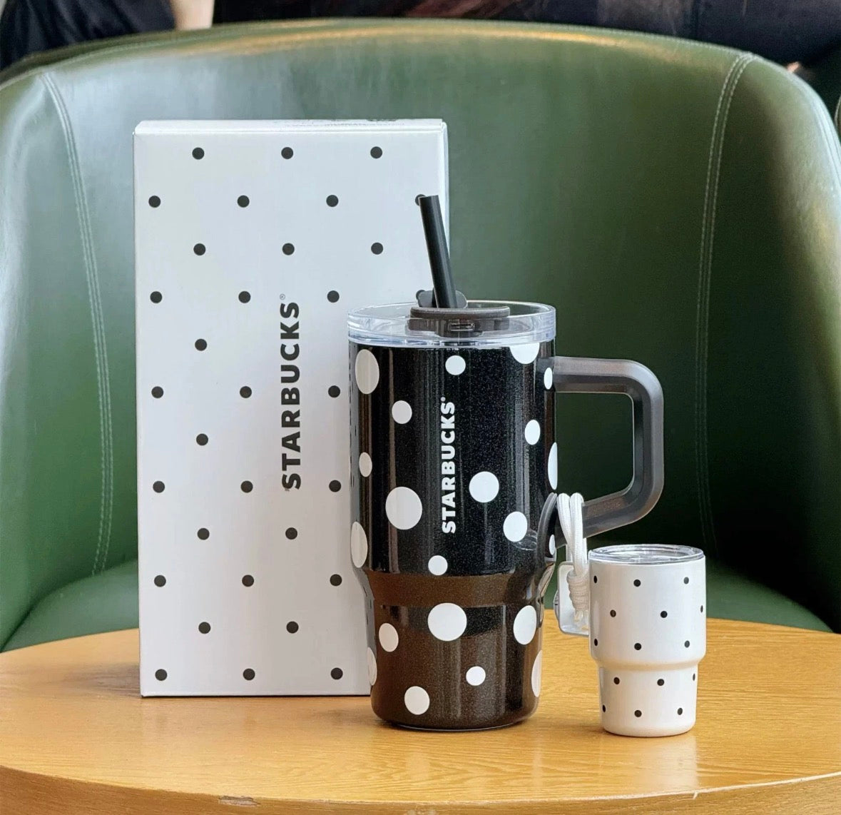 Starbucks China 2026 black with White Polka Dot 21oz SS Straw Tumbler w/ Mini Cup Charm