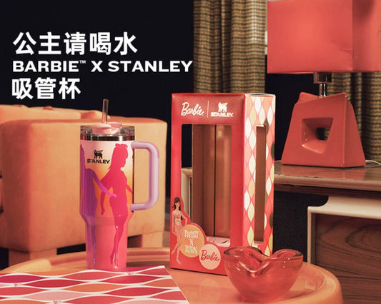 Barbie™ x Stanley / 'GOS TWIST 'N TURN
40 OZ QUENCHER